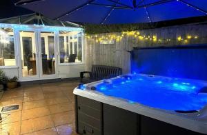 Beechwood House, Hot Tub & Games Room, New Forest