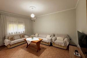 The Tirana Timehouse