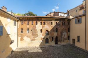 Strada Maggiore Apartment