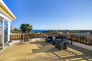 Villa Sitambo- Pool & Sea View