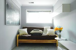 Fully Furnished Private Basement Apartment in Carmel