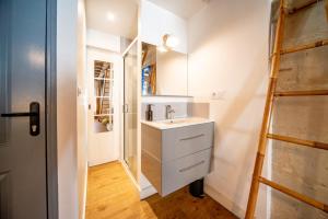 LÉcritoire - Hypercentre - Les Halles - Netflix