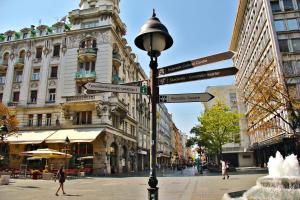 Five Points Square - City Center