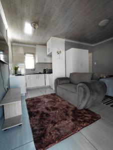 Mama Rs Budget-friendly BACKROOM 2