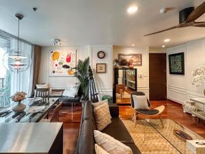 Prime Classic 1 BR BTS Chidlom 72SQM Langsuan