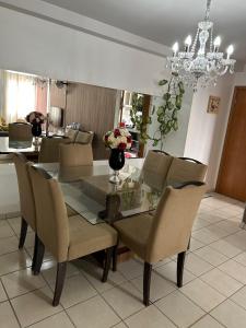 2 bedrooms, suite, garage, heated pool, Brasilia Jose Ricardo