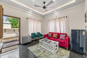 Park Town-1 BHK Susan Homestay, with Lift Wifi