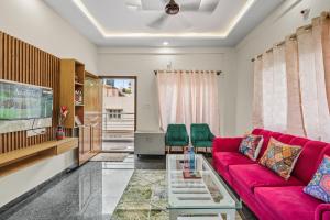 Park Town-1 BHK Susan Homestay, with Lift Wifi