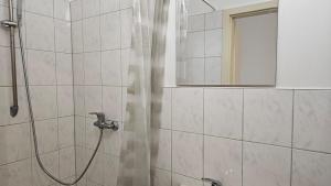 Doppelhaus, 3-4 Zimmer, 3-5 Betten, 3 Badezimmer, Küche