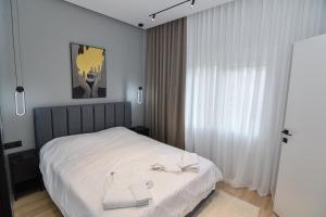 twins luxury studios