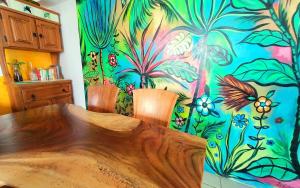 Ocean View 2BR Apt at Resort, 1 Block to the Beach