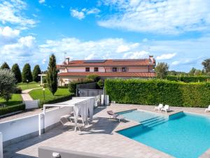Meridien house