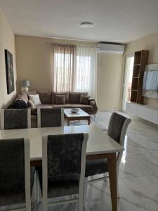 Apartment Elis