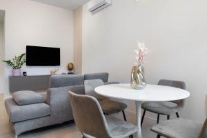 Central Design Apartment - 10 min to Duomo