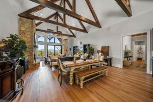 Red Wolf Lodge at Eagles Nest