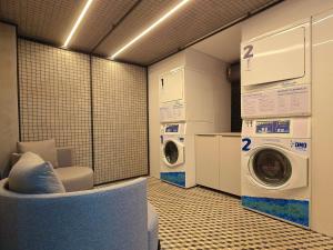 Get by Side By Hosppedar