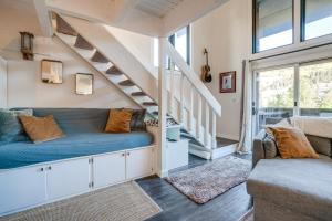 True Ski-In Copper Mtn Condo Quick Walk to Lift!