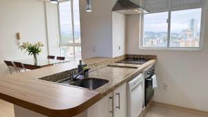 ASA | Loft Premier p4 | Piscina | Oktober | Acad.