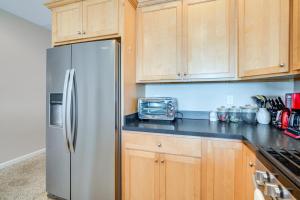 2 Blocks to Beach Cozy Retreat in Wildwood!