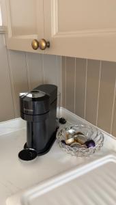 Romantic 1830 Georgian Apartment - Prime Location