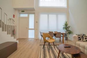 Modern duplex-3Bedrooms 3Bathrooms-Lavapiés