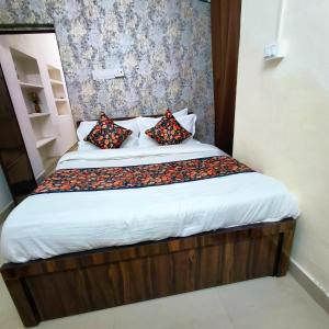 Luxurious 2BHK - 5 Min Walk to Metro - Near Railway Station - SR Elite Stays