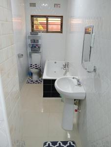 3 bdr apartment with Solar Backup & Wi-Fi Salama