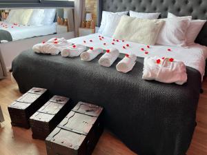 Love Room " Villa Donuts" , Spa, Jacuzzi, Sauna, 2 Bedrooms