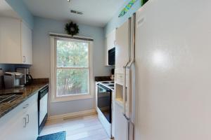 Sea Colony - 52007 Canal Ct