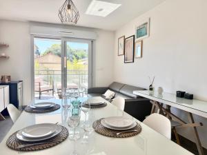 T2 - piscine - garage privé - 5 min de Cannes