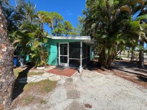 Sea Turtle - Fresh Spacious Cottage W&D Kit 1.3 Mi to Beach