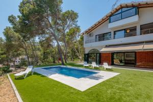 Villa Can Reig Tamariu, next to the beach