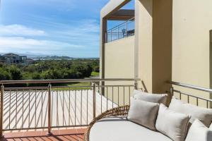 BRAND NEW Luxury Apartment with Ocean View