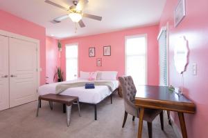 Lipstick & Boots 10 min to Broadway, Music Row, Fun