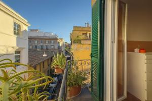 Dimora del Borgo with balcony in Saint Peter