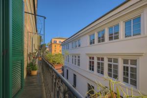 Dimora del Borgo with balcony in Saint Peter