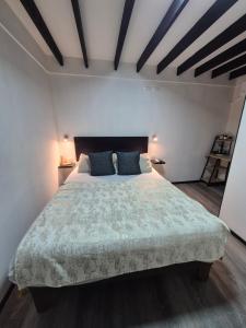 Bambu hostal - Alojamiento a pasos del mall y centro