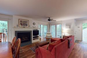 Sea Colony - 56106 Whispering Pines Ct