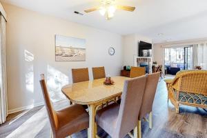 Sea Colony - 2306 Round Robin Way