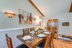 Wine & BBQ Trail Fun: Home w Hot Tub in Lexington