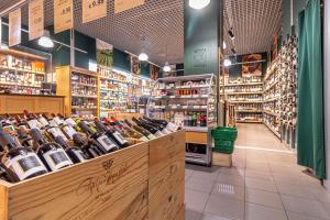 Panorama Sky Apartment near Riga Airport & City Center