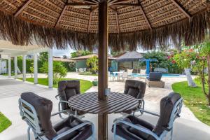 Casa Luxo-Piscina Privativa e Faxineira-132D