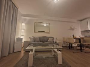 Parque Santiago 1 apartament parterowy pool view 008 Alejandro