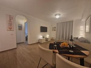 Parque Santiago 1 apartament parterowy pool view 008 Alejandro