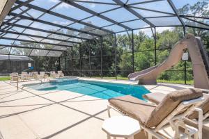 Waterslide 6 bed Lux Villa Emerald Island