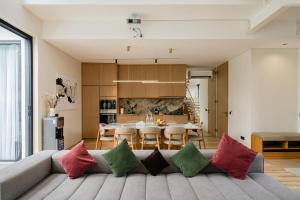 Villa Patagonia - Luxury 4BR - 2 Min to Beach