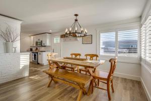 Beach Access, Deck Waterfront Whidbey Island Home