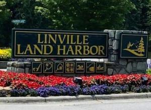 Land Harbor Lodge