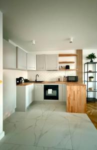 Cozy Stay Żelazna Apartment