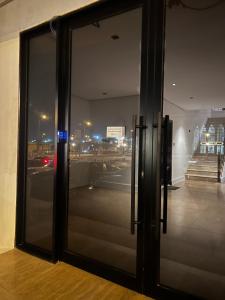 Deluxe Self Check in